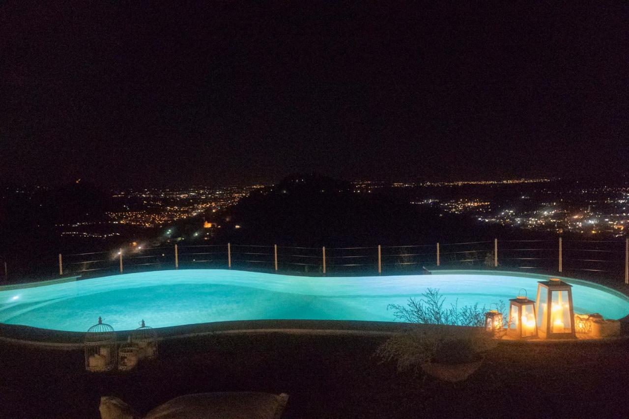 Casa Loretta, Your Luxurious Getaway With Stunning Views Nievole Bagian luar foto