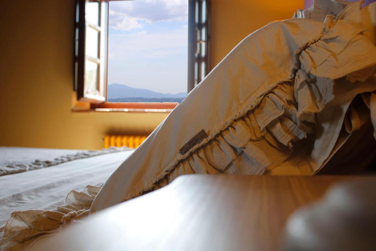 Casa Loretta, Your Luxurious Getaway With Stunning Views Nievole Bagian luar foto