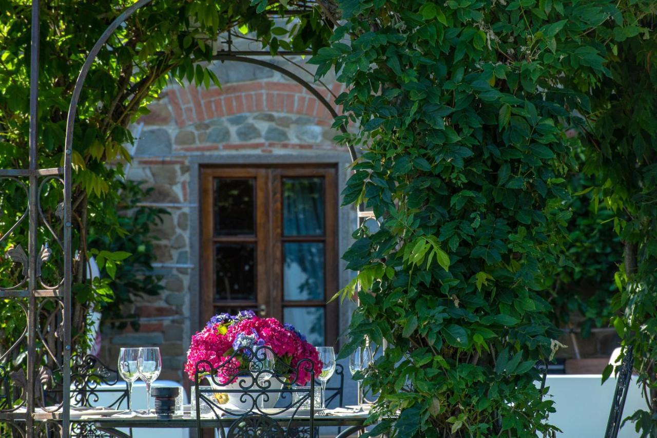 Casa Loretta, Your Luxurious Getaway With Stunning Views Nievole Bagian luar foto