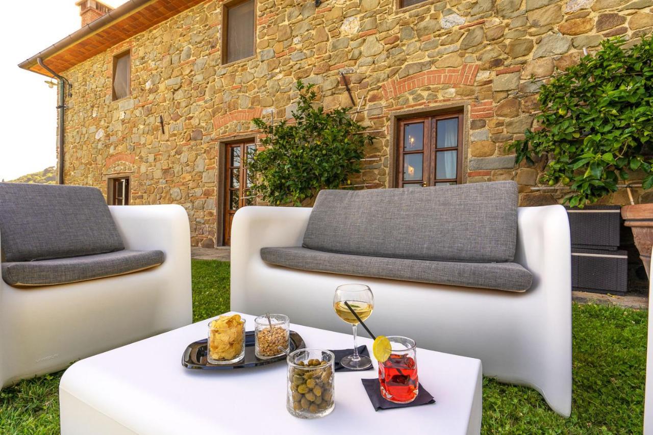 Casa Loretta, Your Luxurious Getaway With Stunning Views Nievole Bagian luar foto